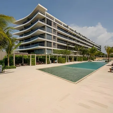 Apartamento Lujoso Con Acceso Directo A La Playa